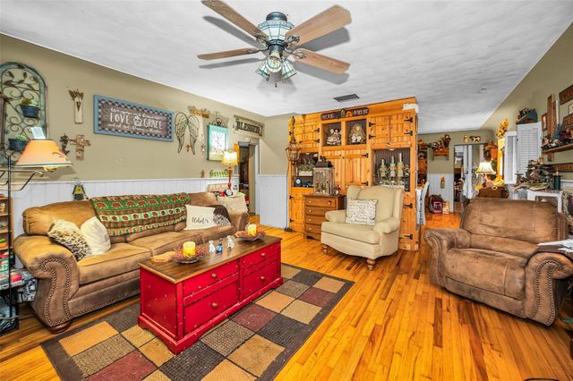 2876 30TH AVENUE N, St Petersburg, FL 33713