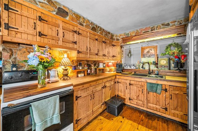 2876 30TH AVENUE N, St Petersburg, FL 33713