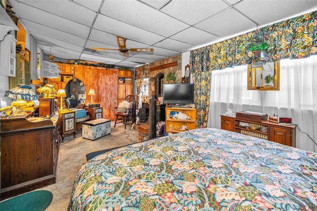 2876 30TH AVENUE N, St Petersburg, FL 33713