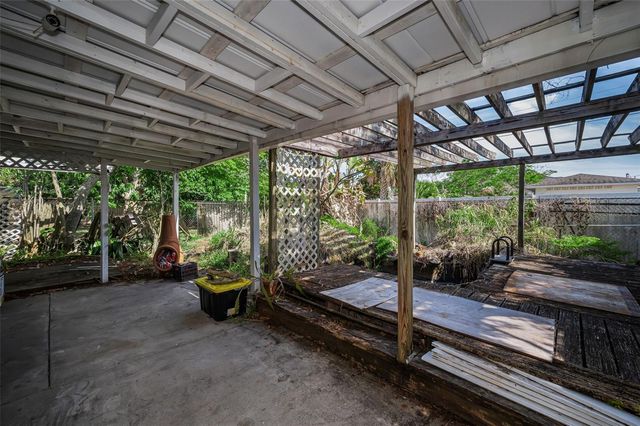 2876 30TH AVENUE N, St Petersburg, FL 33713