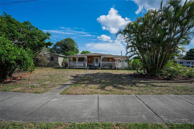 2876 30TH AVENUE N, St Petersburg, FL 33713