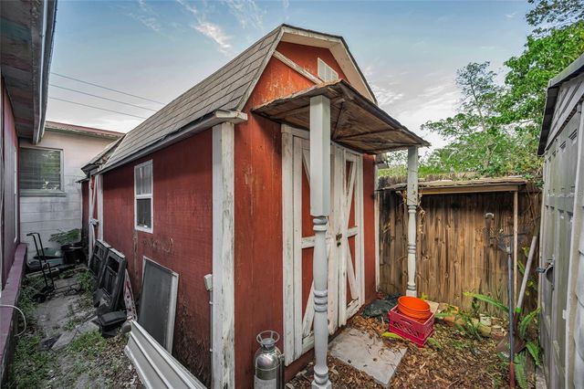 2876 30TH AVENUE N, St Petersburg, FL 33713