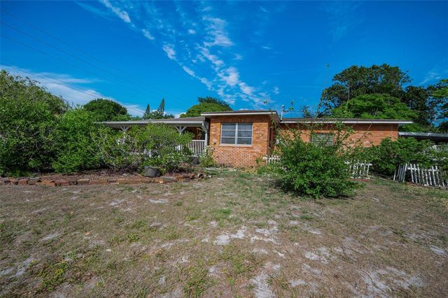 2876 30TH AVENUE N, St Petersburg, FL 33713