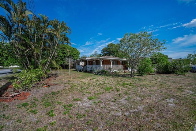 2876 30TH AVENUE N, St Petersburg, FL 33713