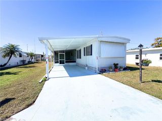 153 Carissa LN # 85, Naples, FL 34114