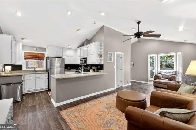 908 Scott Circle, Decatur, GA 30033