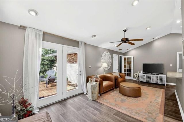 908 Scott Circle, Decatur, GA 30033