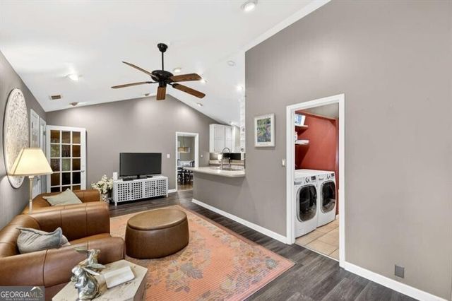 908 Scott Circle, Decatur, GA 30033