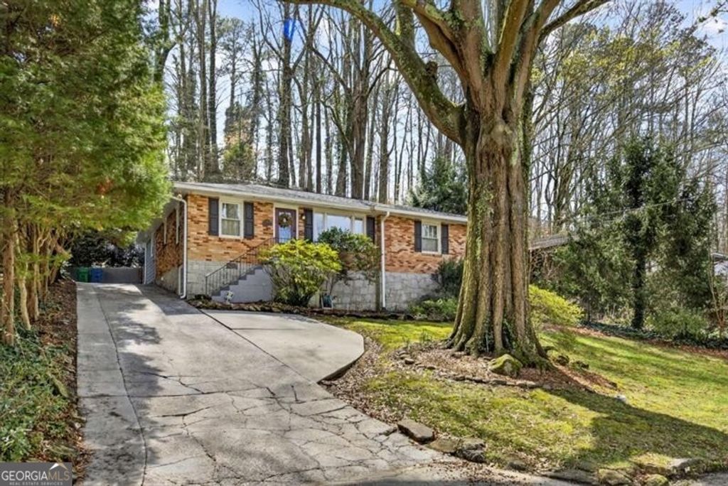 908 Scott Circle, Decatur, GA 30033