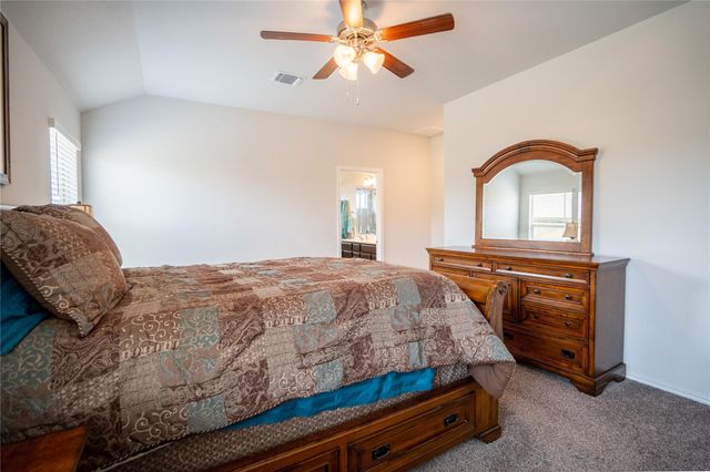 168 Onna ST, Taylor, TX 76574