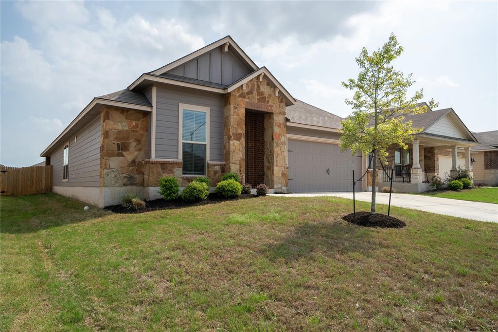 168 Onna ST, Taylor, TX 76574