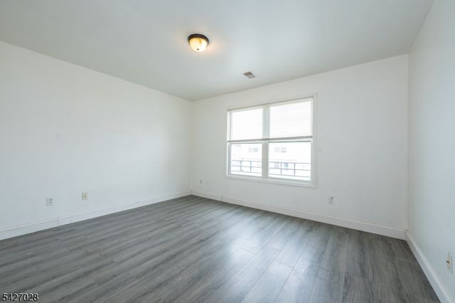 447 S 9Th St, Newark City, NJ 07103