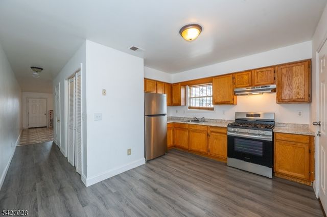 447 S 9Th St, Newark City, NJ 07103