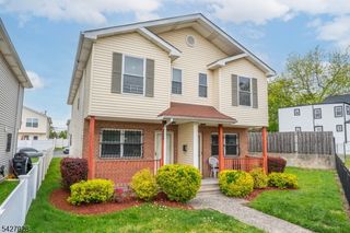 447 S 9Th St, Newark City, NJ 07103