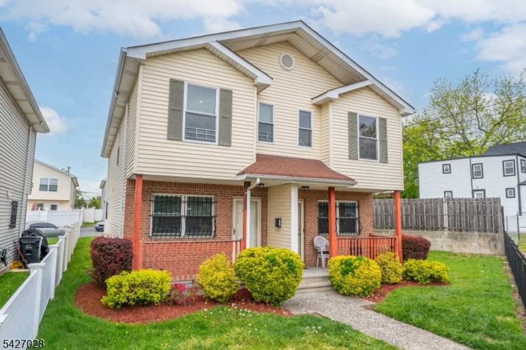 447 S 9Th St, Newark City, NJ 07103