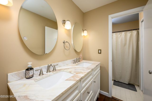 55 Malibu Drive, Eatontown, NJ 07724