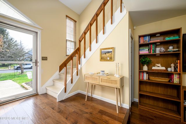 55 Malibu Drive, Eatontown, NJ 07724