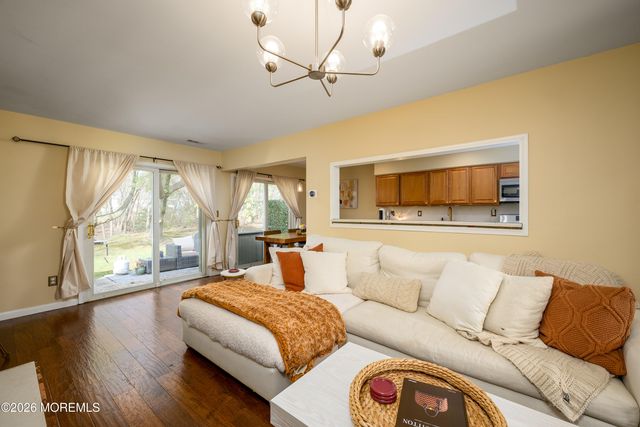 55 Malibu Drive, Eatontown, NJ 07724