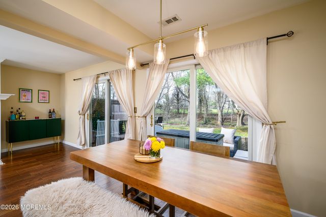 55 Malibu Drive, Eatontown, NJ 07724