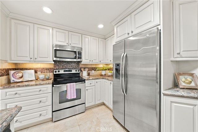 498 Avenida Sevilla C, Laguna Woods, CA 92637