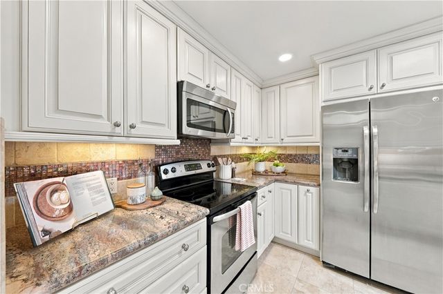 498 Avenida Sevilla C, Laguna Woods, CA 92637