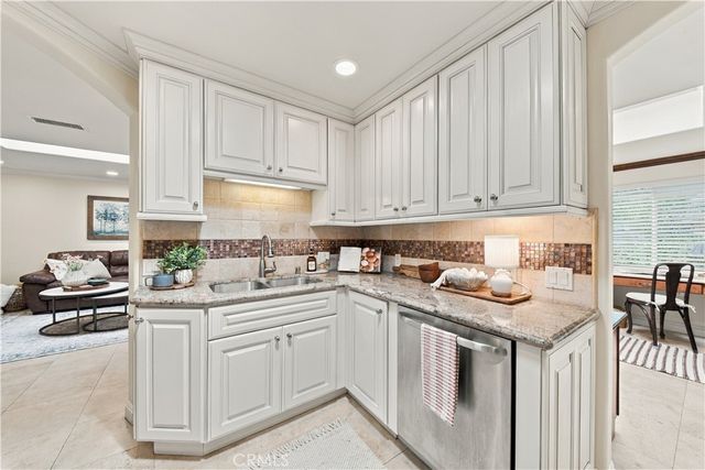 498 Avenida Sevilla C, Laguna Woods, CA 92637