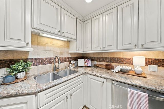 498 Avenida Sevilla C, Laguna Woods, CA 92637