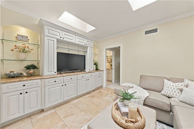 498 Avenida Sevilla C, Laguna Woods, CA 92637