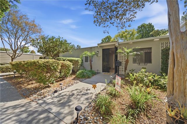 498 Avenida Sevilla C, Laguna Woods, CA 92637