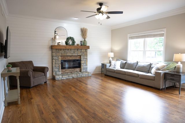 622 Adena Trace, Versailles, KY 40383