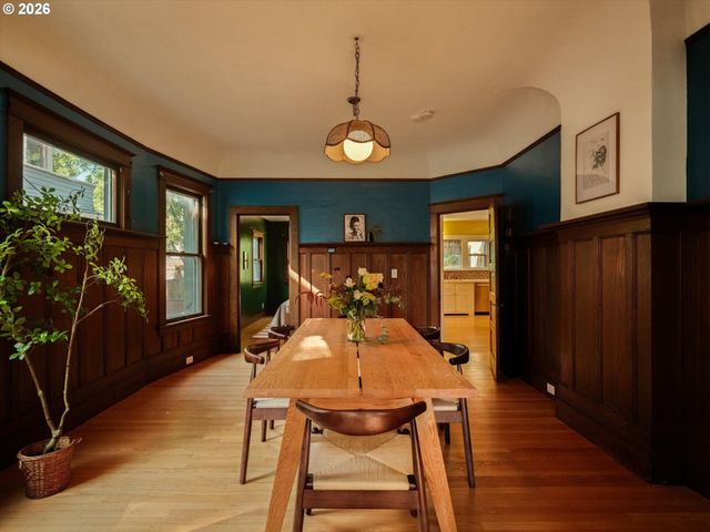 3915 Se MAIN St, Portland, OR 97214