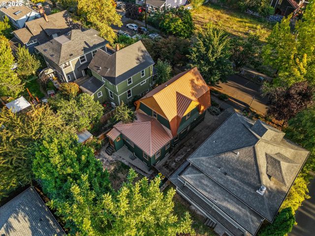3915 Se MAIN St, Portland, OR 97214