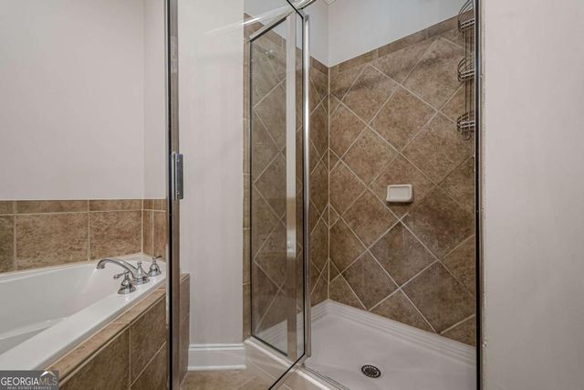 1949 Sterling Oaks Circle NE 13, Atlanta, GA 30319