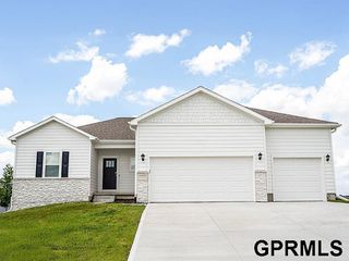 12414 S 204th Avenue, Gretna, NE 68028