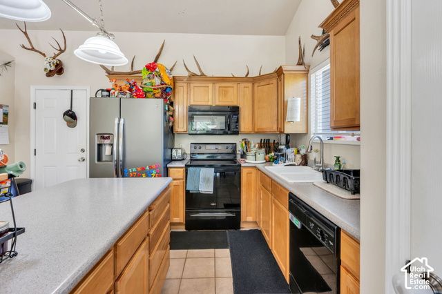 3403 S HUNTER VILLAGE DR, West Valley City, UT 84128