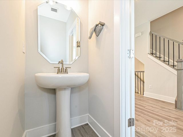 1225 E 34th Street CSW0419, Charlotte, NC 28205