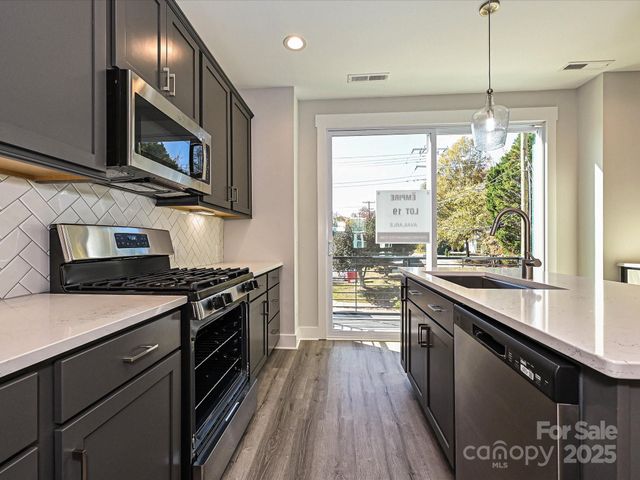 1225 E 34th Street CSW0419, Charlotte, NC 28205