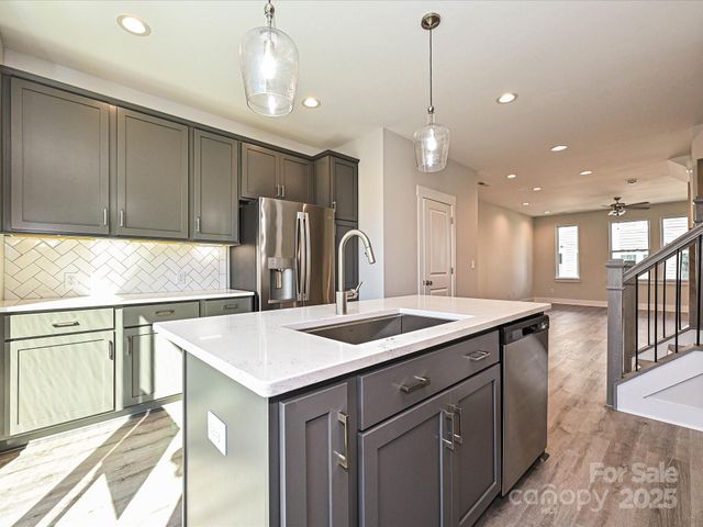 1225 E 34th Street CSW0419, Charlotte, NC 28205