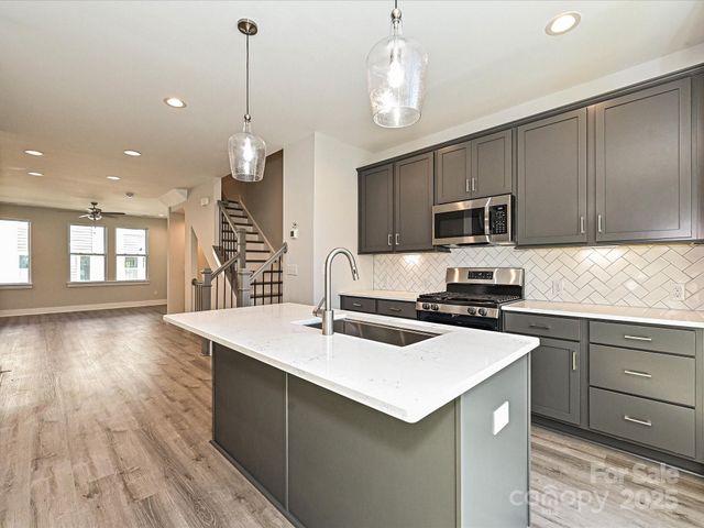 1225 E 34th Street CSW0419, Charlotte, NC 28205