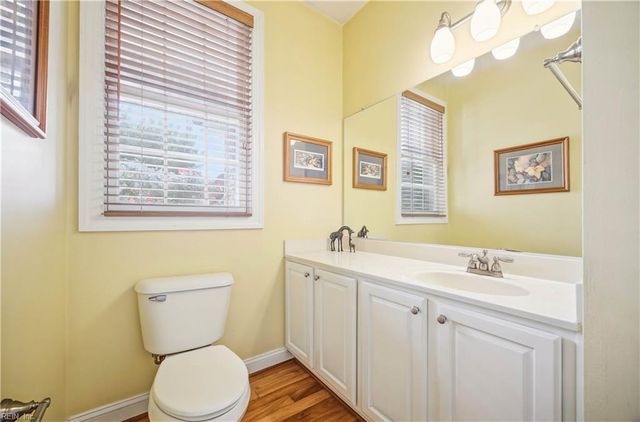 581 Hunts Pointe DR, Virginia Beach, VA 23464