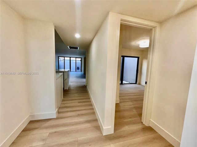 11279 NW 15th Ct 1, Pembroke Pines, FL 33026