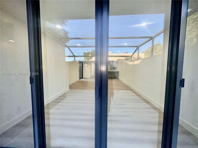 11279 NW 15th Ct 1, Pembroke Pines, FL 33026