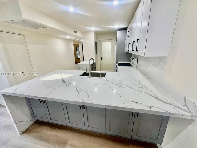 11279 NW 15th Ct 1, Pembroke Pines, FL 33026