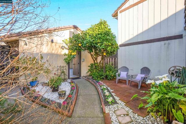 2600 2600 Giant Rd 37, San Pablo, CA 94806