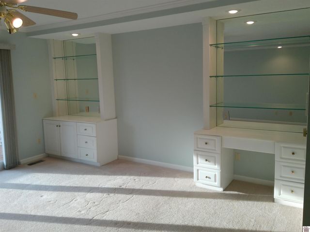 1105 Lakeview Dr, Paducah, KY 42003