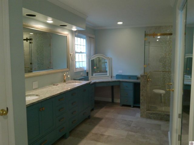 1105 Lakeview Dr, Paducah, KY 42003