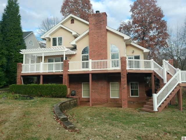 1105 Lakeview Dr, Paducah, KY 42003