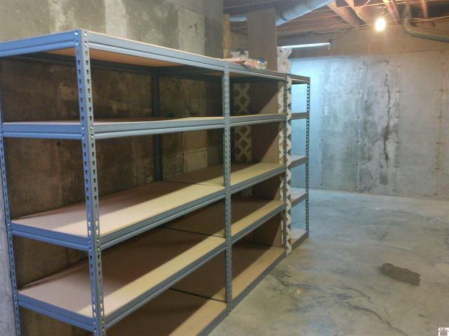 1105 Lakeview Dr, Paducah, KY 42003