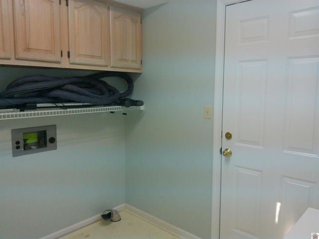 1105 Lakeview Dr, Paducah, KY 42003