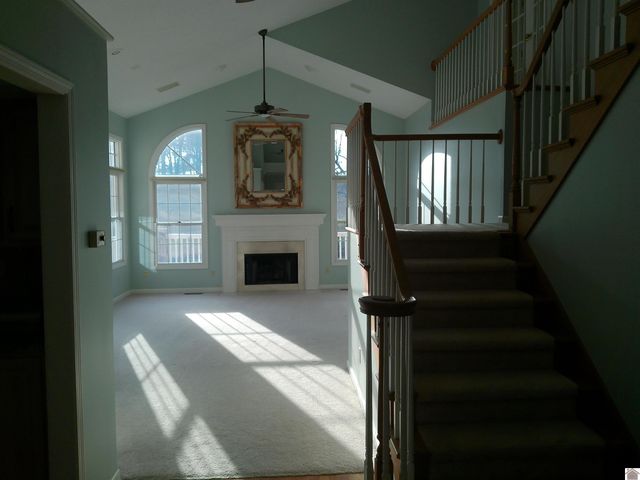 1105 Lakeview Dr, Paducah, KY 42003